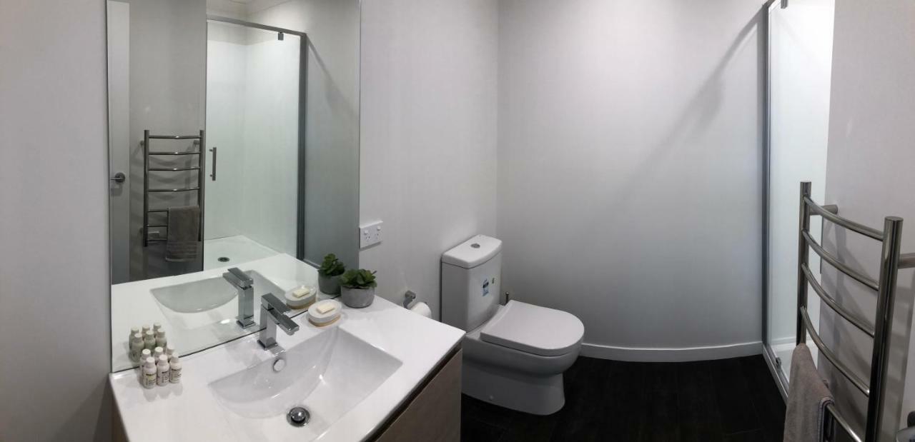 Central Park Gemini Apartments Гамильтон Экстерьер фото
