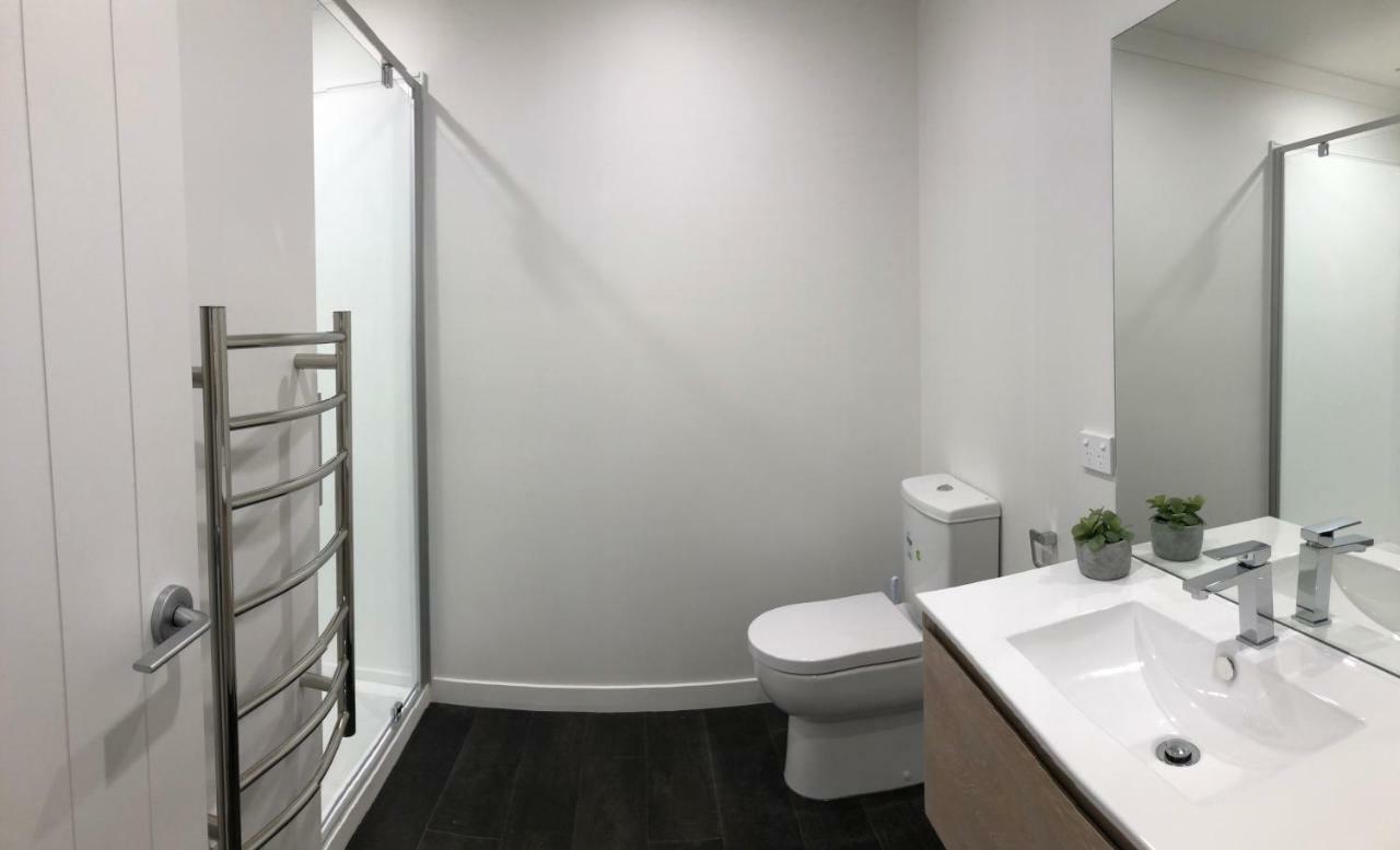 Central Park Gemini Apartments Гамильтон Экстерьер фото
